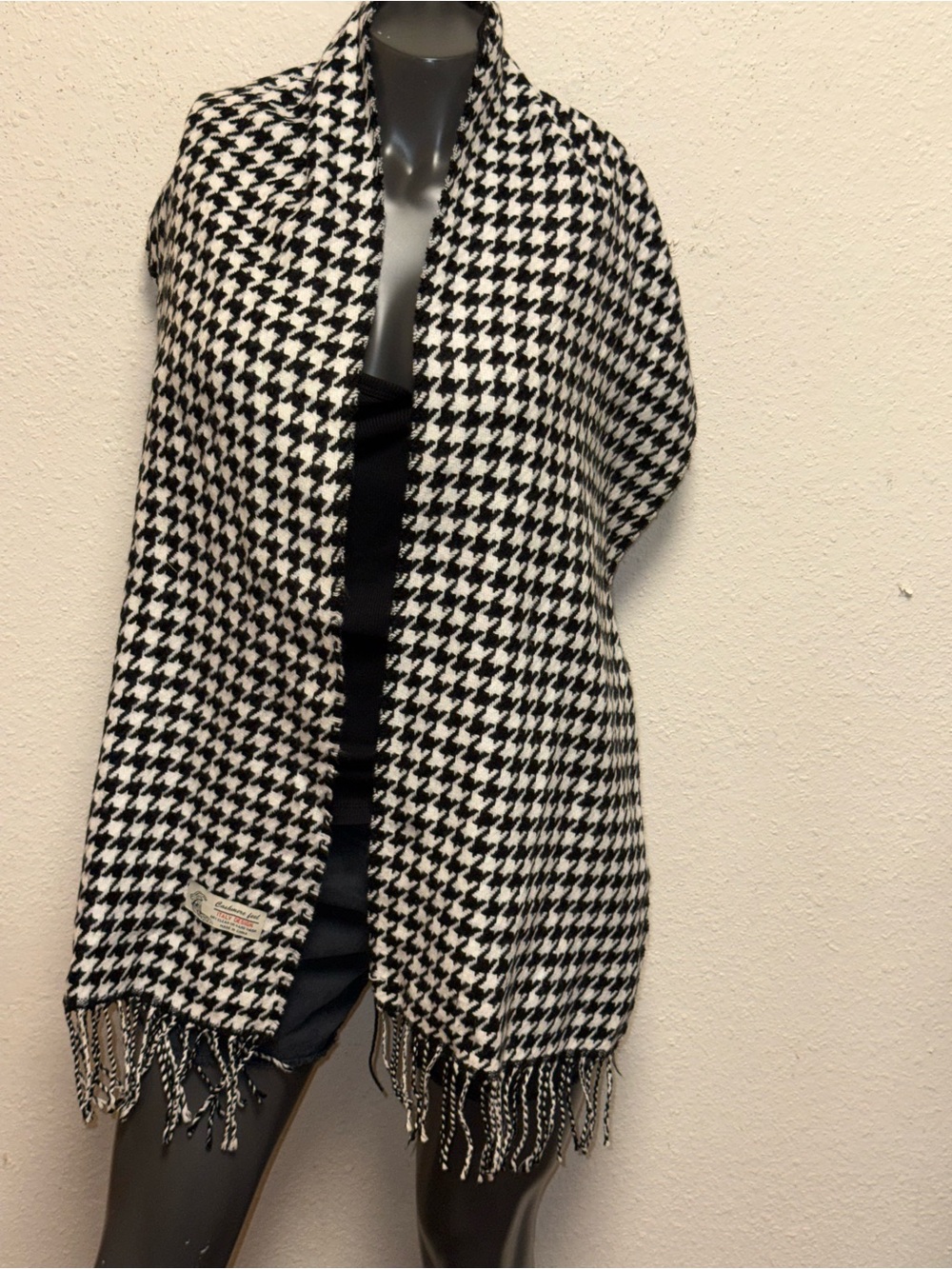 Black & White Houndstooth Fringe Wrap Scarf